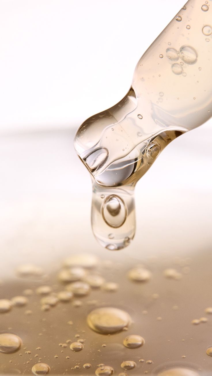 Bakuchiol vs Retinol: Which One Should You Use?