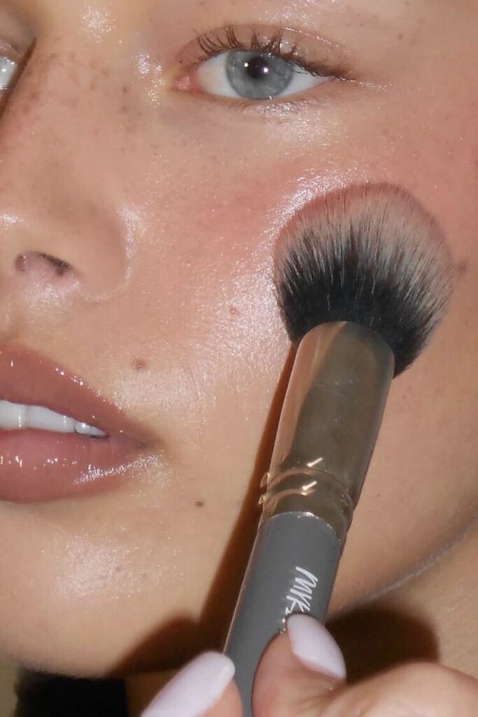 Cloud Skin Makeup Tutorial: 5 Steps to Soft-Focus Skin