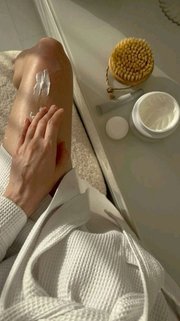 How to Get Rid of Strawberry Skin on Legs (KP)