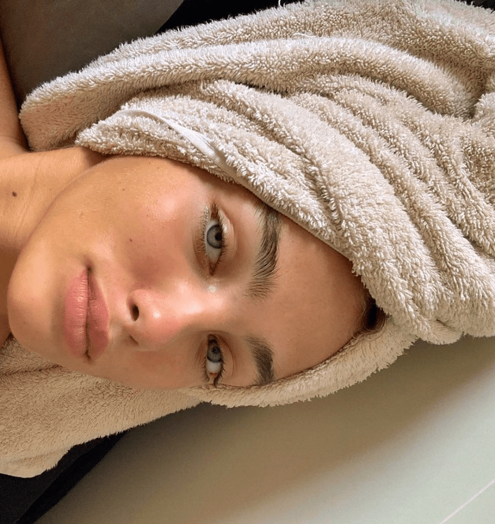 skin longevity routine 20s skincare 5-Step Skin Longevity Routine for Your 20s [2026] ugc lifestyle photo 2