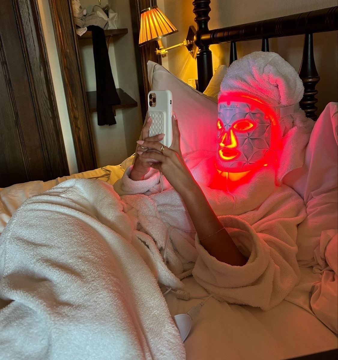 cozy nighttime red light mask routine in bed