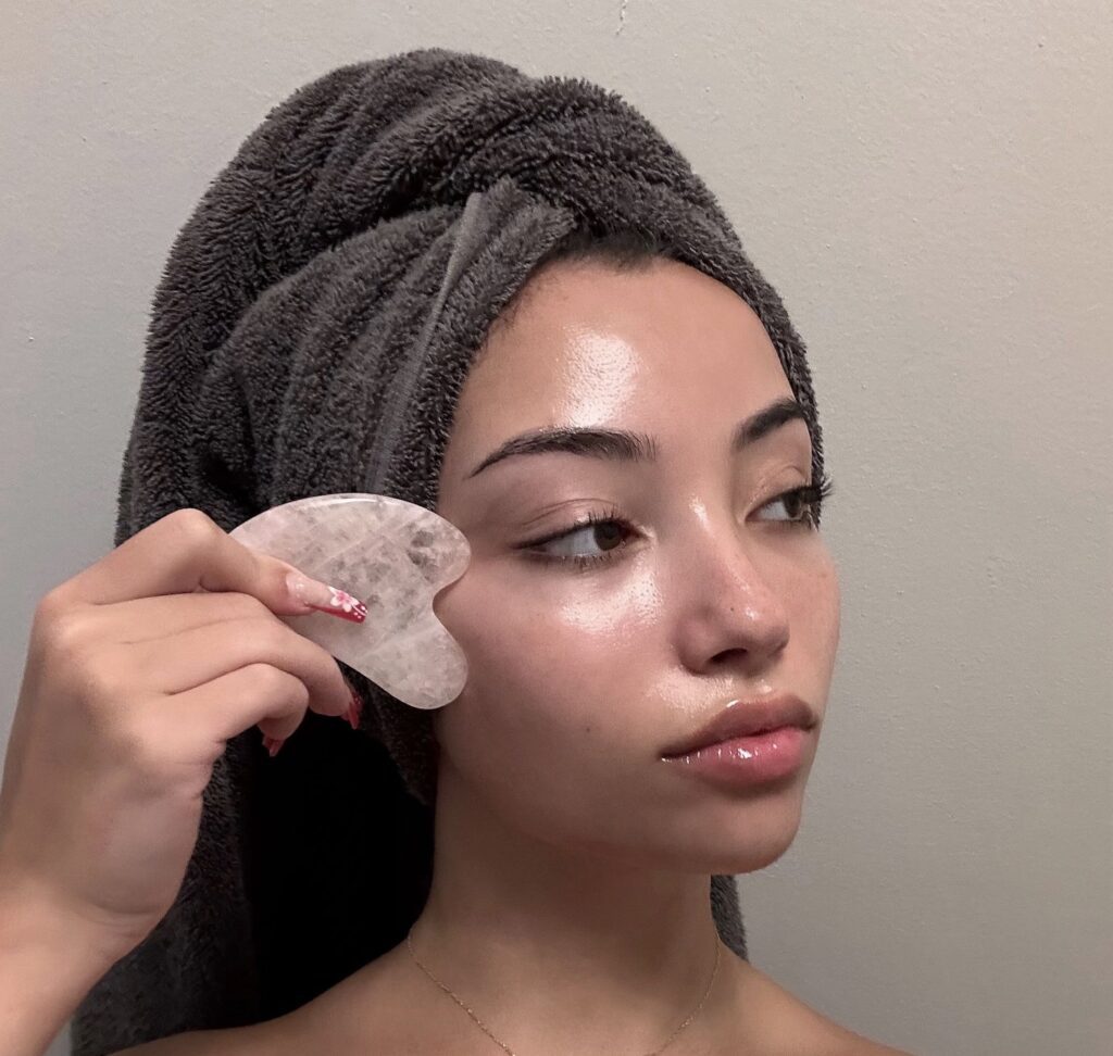 How to Use Gua Sha for Face Slimming (Step by Step)