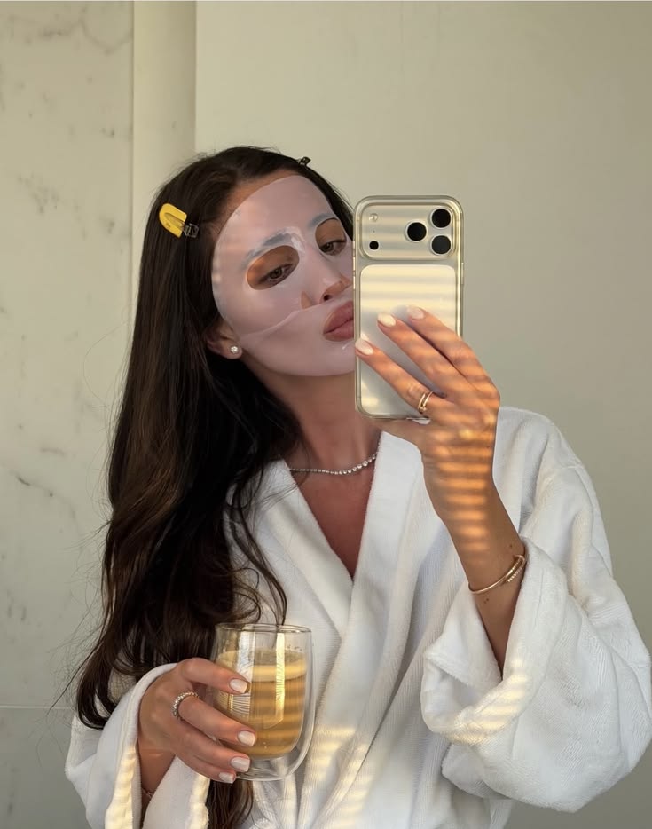 best led face mask skincare 7 Best LED Face Masks for Glowing Skin at Home ugc lifestyle photo 2