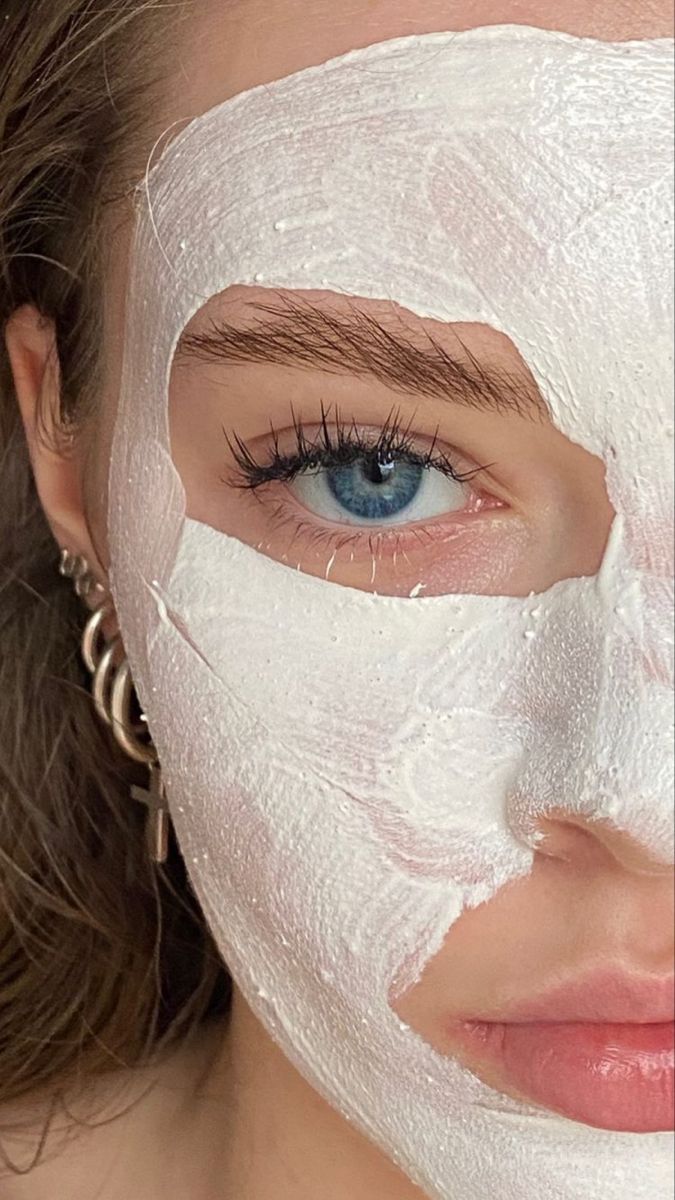 5 Probiotic Skincare Benefits for Stressed, Sensitive Skin
