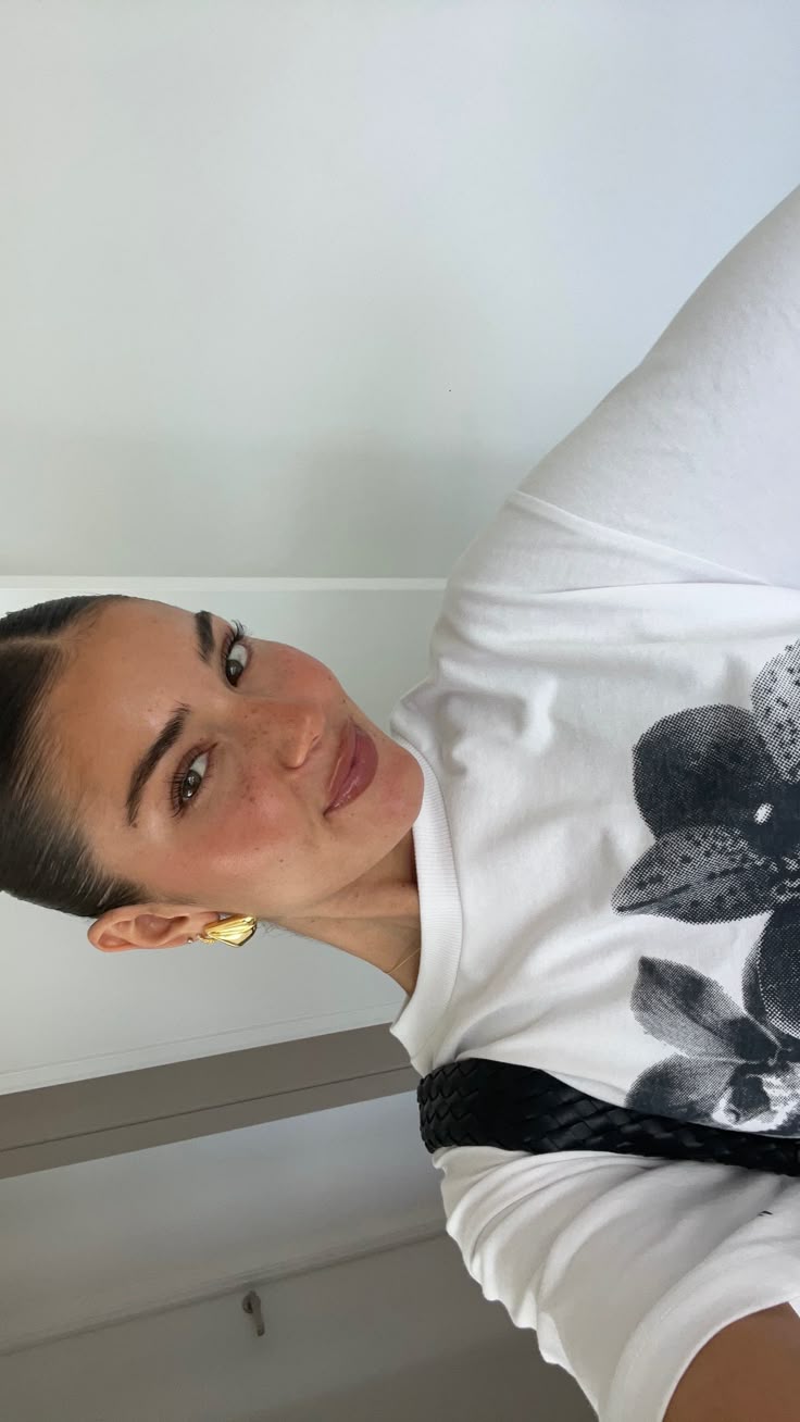 5 Tranexamic Acid Skincare Benefits for Dark Spots
