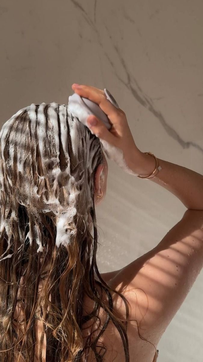 exfoliating scalp routine ugc photo