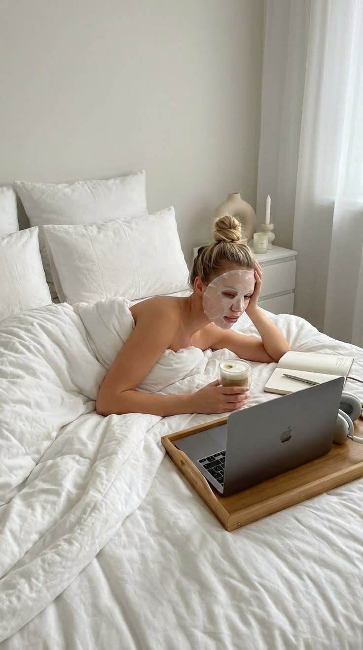 best led face mask skincare 7 Best LED Face Masks for Glowing Skin at Home ugc lifestyle photo 4