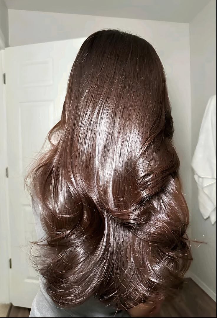 7 Best Products to Make Hair Look Thicker (Tested)